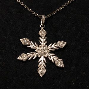 Sterling Silver Snowflake Pendant